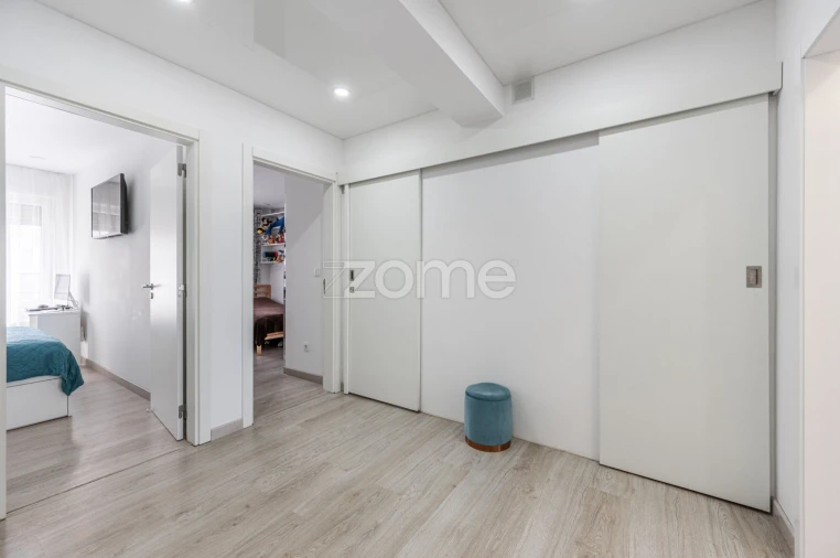 Apartamento T2 para Venda em Avintes Foto 12