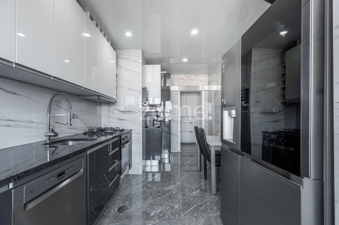 Apartamento T2 para Venda em Avintes Foto 4