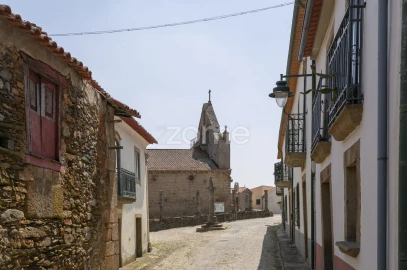 Moradia T3 para Venda em Azinhoso