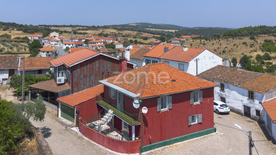 Moradia T3 para Venda em Azinhoso