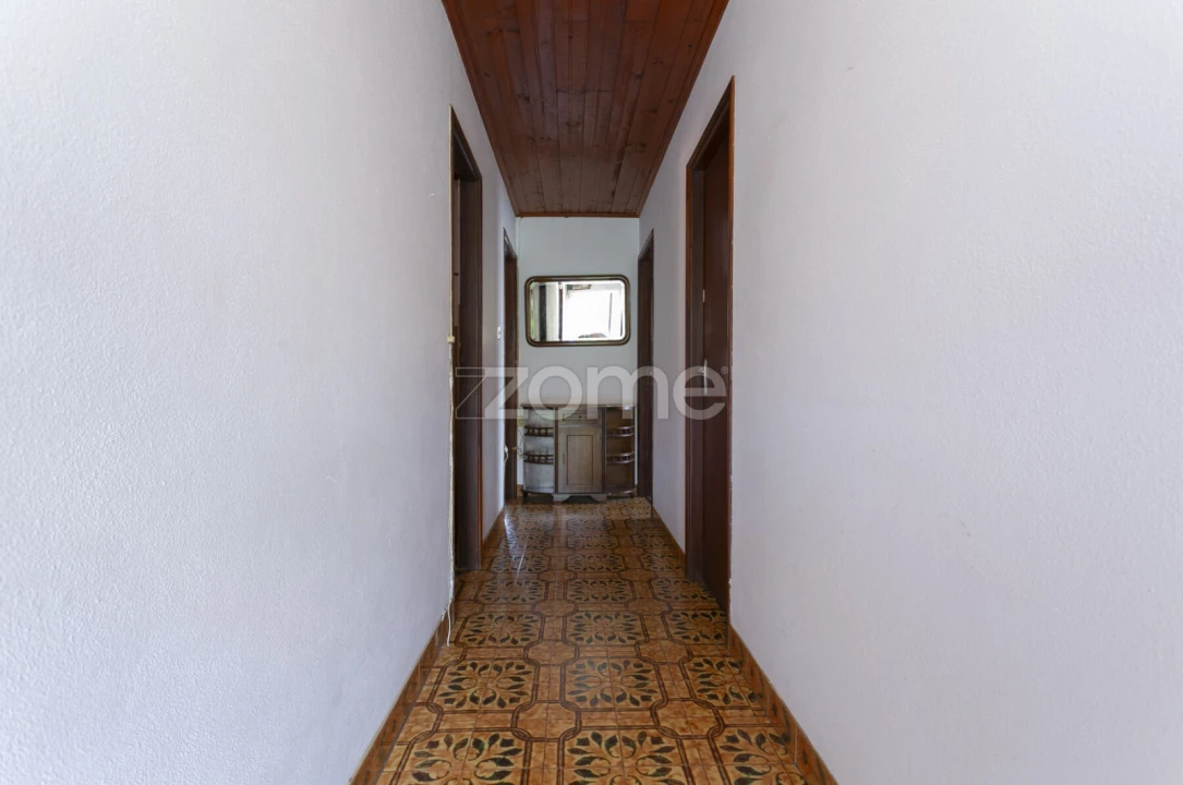 Moradia T3 para Venda em Azinhoso Foto 40