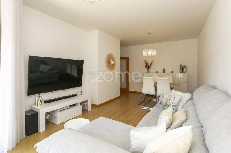 Apartamento T2 para Venda em Valongo Foto 14