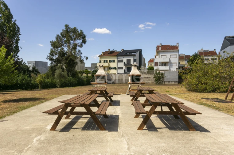 Apartamento T2 para Venda em Valongo Foto 36