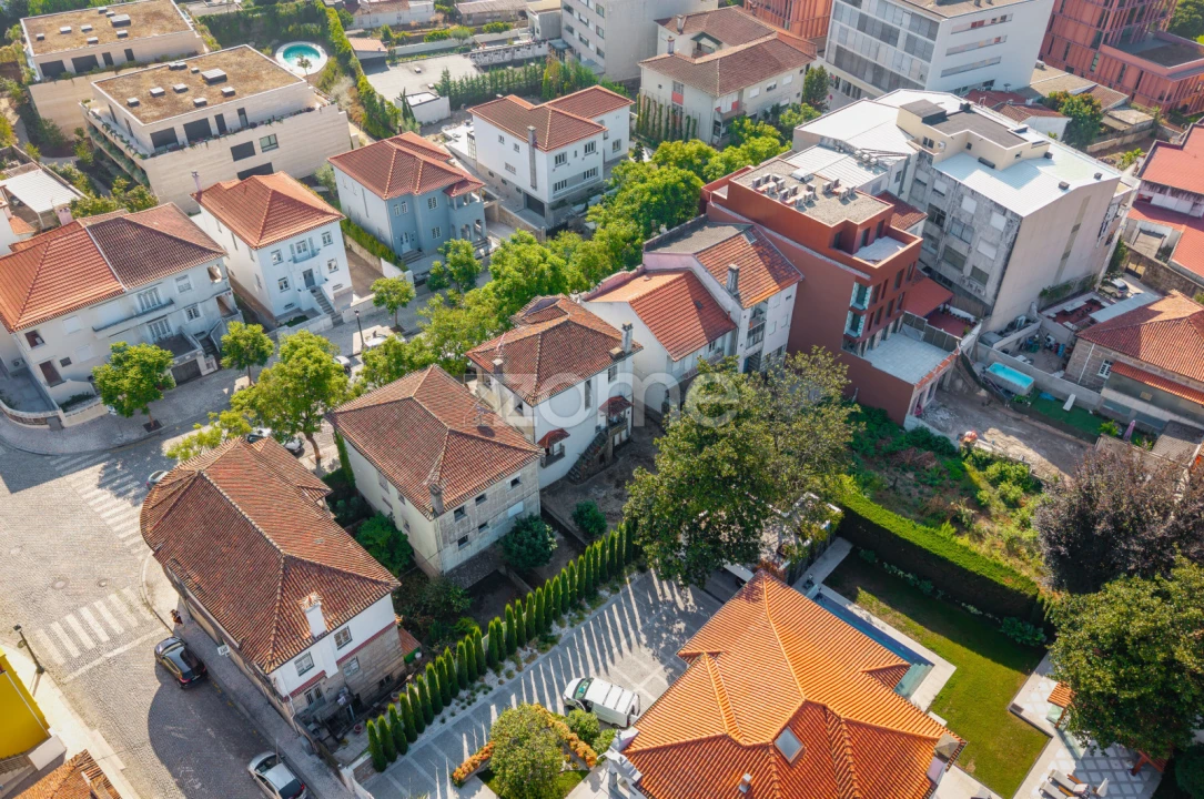 Moradia T5 para Venda em Oliveira, São Paio e São Sebastião Foto 39