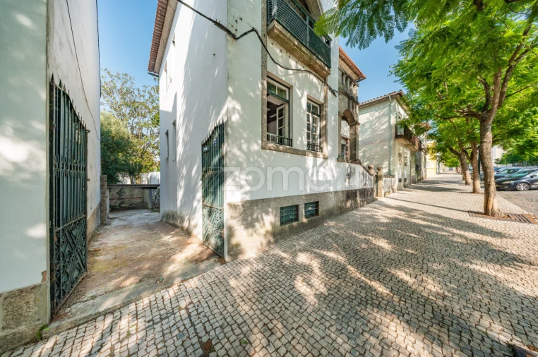 Moradia T5 para Venda em Oliveira, São Paio e São Sebastião Foto 35