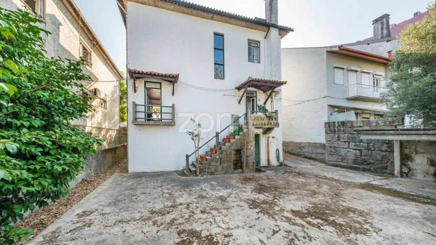 Moradia T5 para Venda em Oliveira, São Paio e São Sebastião
