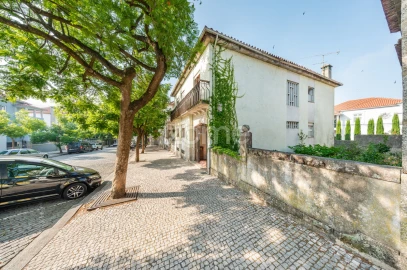 Moradia T6 para Venda em Oliveira, São Paio e São Sebastião