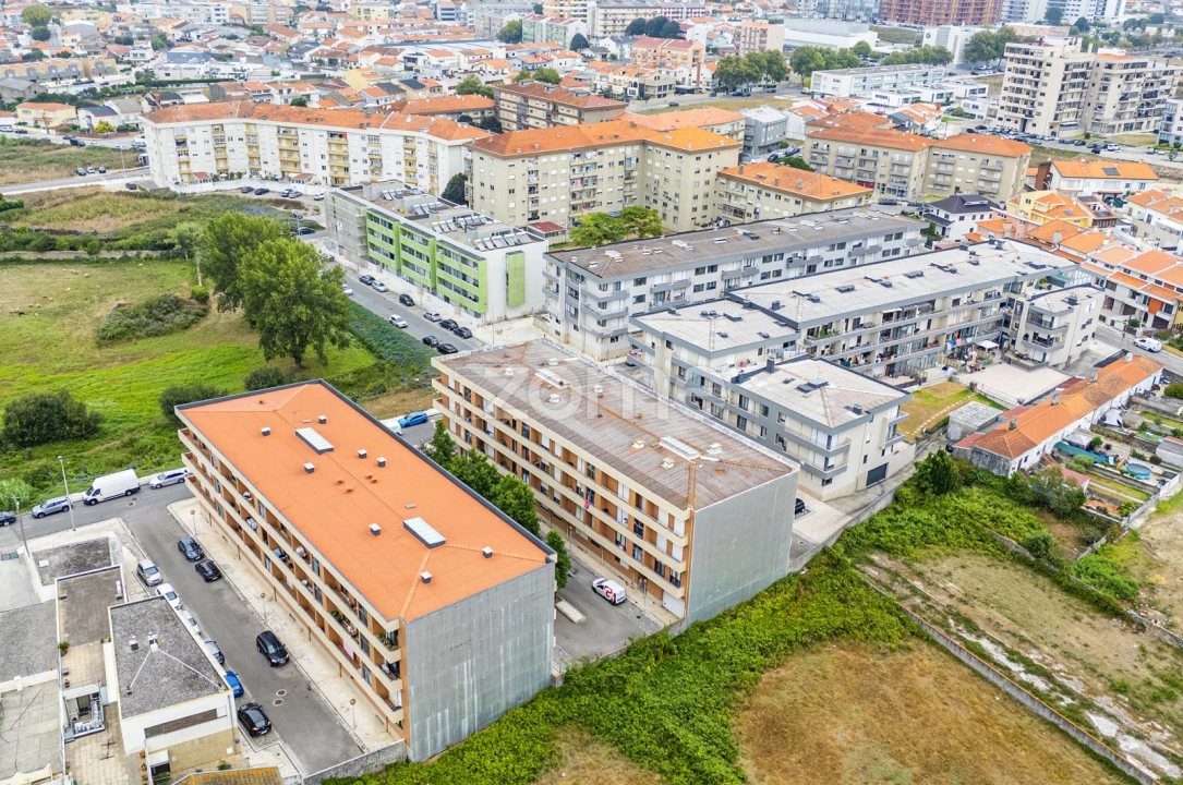 Apartamento T2 para Venda em Póvoa de Varzim, Beiriz e Argivai Foto 39