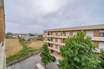 Apartamento T2 para Venda em Póvoa de Varzim, Beiriz e Argivai