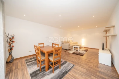 Apartamento T2 para Venda em Póvoa de Varzim, Beiriz e Argivai