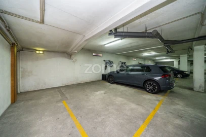 Apartamento T2 para Venda em Póvoa de Varzim, Beiriz e Argivai
