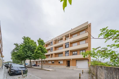 Apartamento T2 para Venda em Póvoa de Varzim, Beiriz e Argivai
