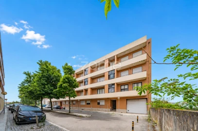 Apartamento T2 para Venda em Póvoa de Varzim, Beiriz e Argivai