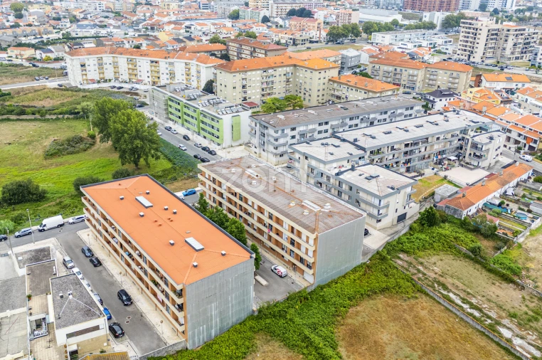 Apartamento T2 para Venda em Póvoa de Varzim, Beiriz e Argivai Foto 39