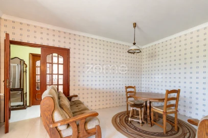 Moradia T4 para Venda em Alijo