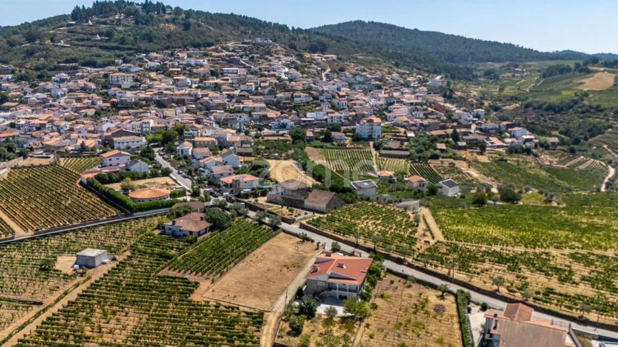 Moradia T4 para Venda em Alijo