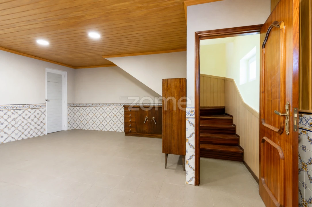 Moradia T4 para Venda em Alijo Foto 42