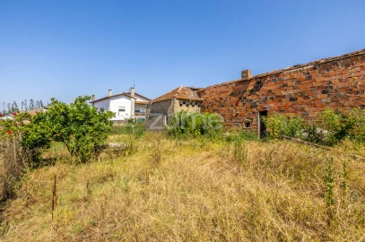 Moradia T2 para Venda em Marrazes e Barosa