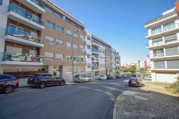 Apartamento T2 para Venda em Vialonga Foto 20