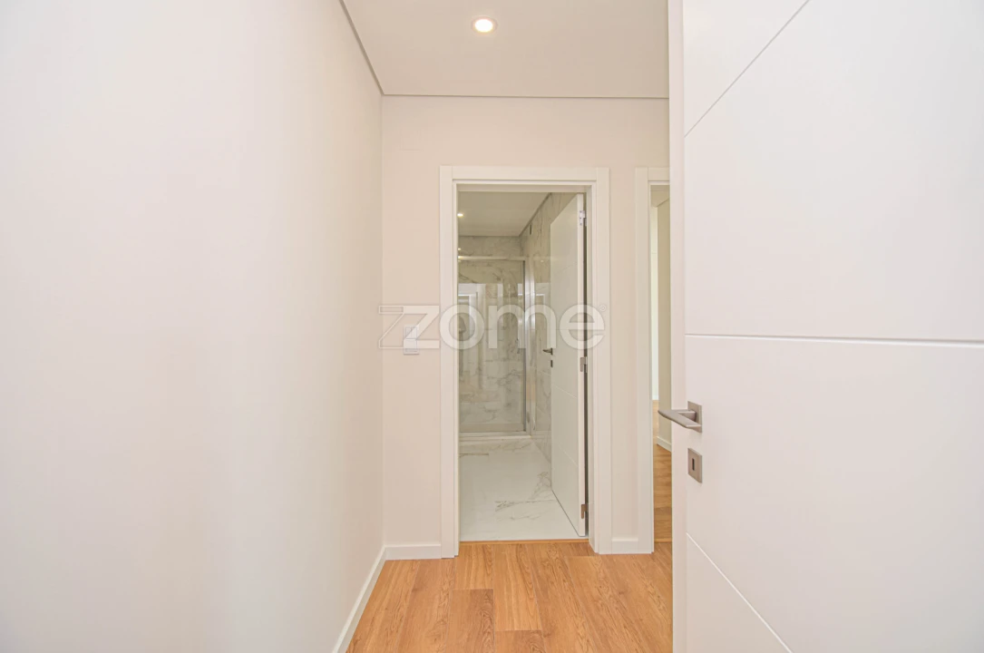 Apartamento T2 para Venda em Vialonga Foto 5