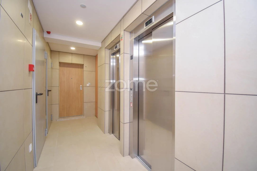 Apartamento T2 para Venda em Vialonga Foto 17