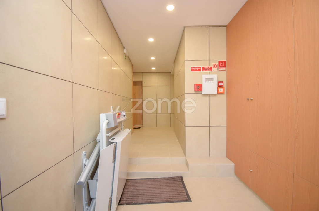 Apartamento T2 para Venda em Vialonga Foto 16