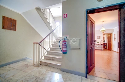 Apartamento T1 para Venda em Alcabideche