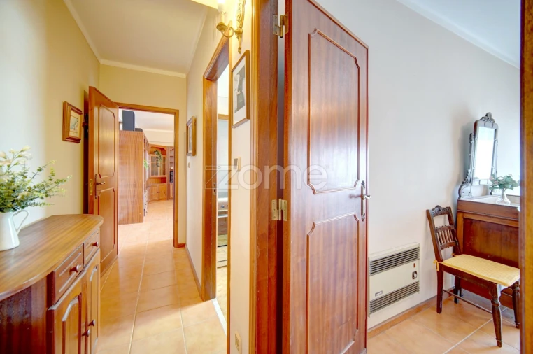 Apartamento T1 para Venda em Alcabideche Foto 10