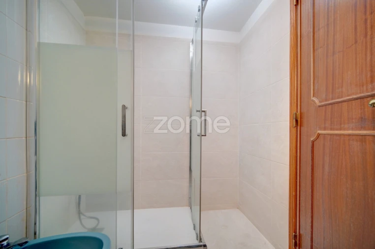 Apartamento T1 para Venda em Alcabideche Foto 16
