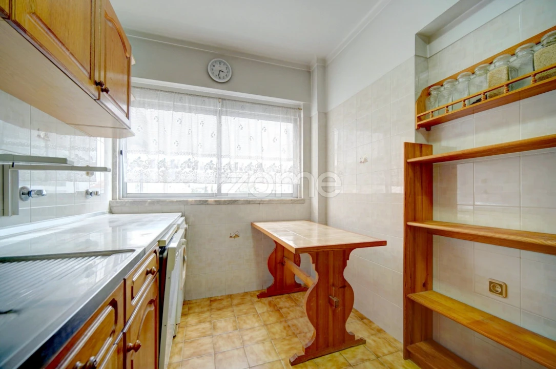 Apartamento T1 para Venda em Alcabideche Foto 18
