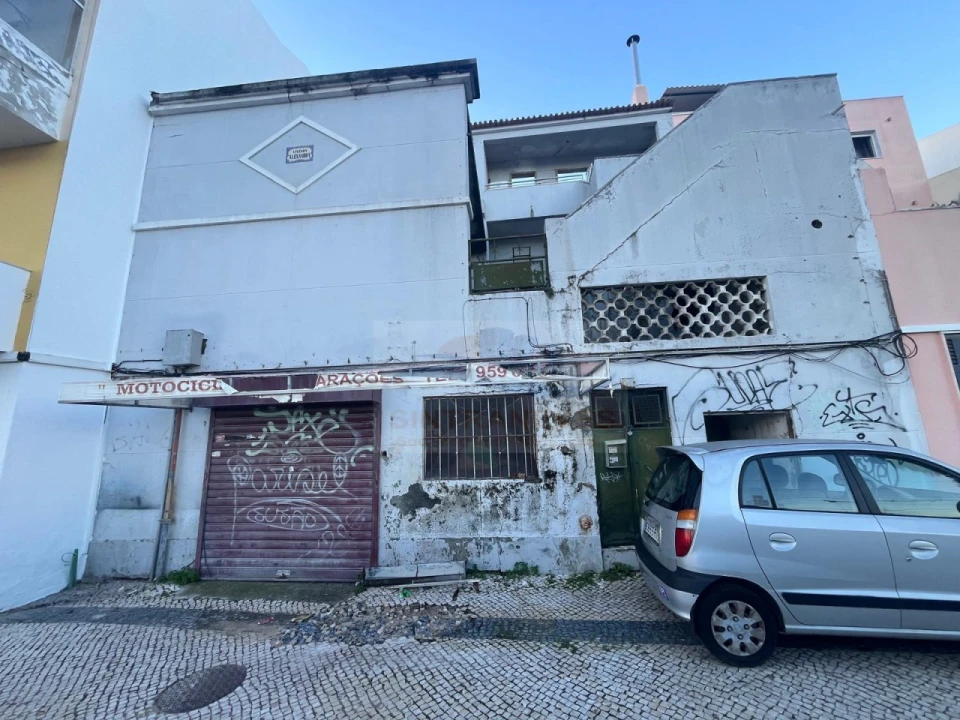 Terreno para Venda em Póvoa de Santa Iria e Forte da Casa Foto 1