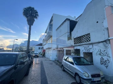 Terreno para Venda em Póvoa de Santa Iria e Forte da Casa