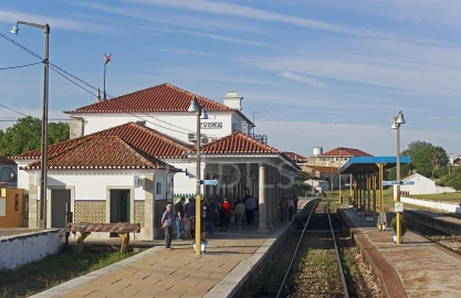 Moradia T4 para Venda em Mora