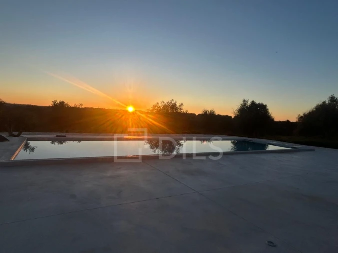 Moradia T4 para Venda em Mora Foto 12