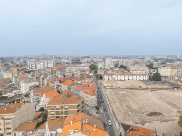 Loja para Arrendamento em Cedofeita, Santo Ildefonso, Sé, Miragaia, São Nicolau e Vitória