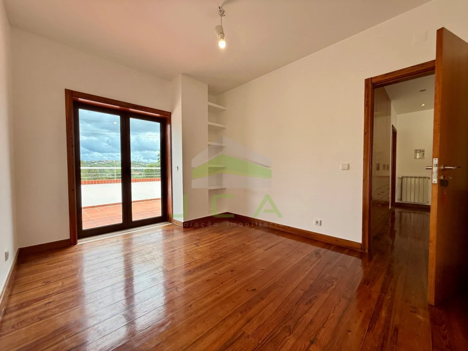 Moradia T6 para Arrendamento em Leiria, Pousos, Barreira e Cortes Foto 28