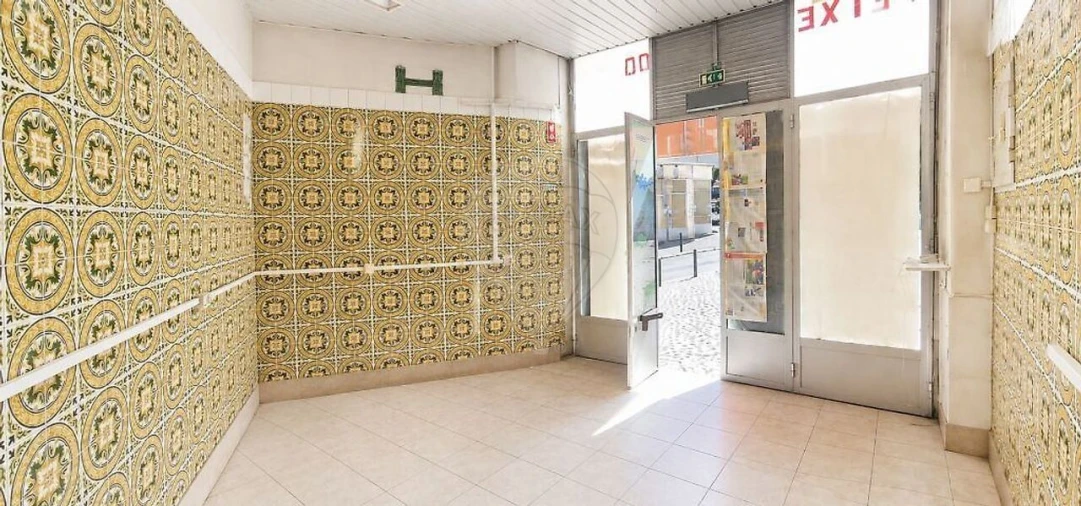 Loja para Arrendamento em Penha de França Foto 3