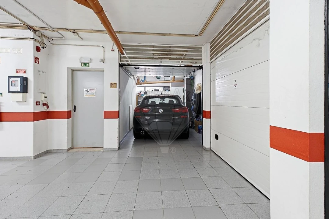 Apartamento T1 para Venda em Sacavém e Prior Velho Foto 19
