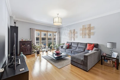 Apartamento T1 para Venda em Sacavém e Prior Velho