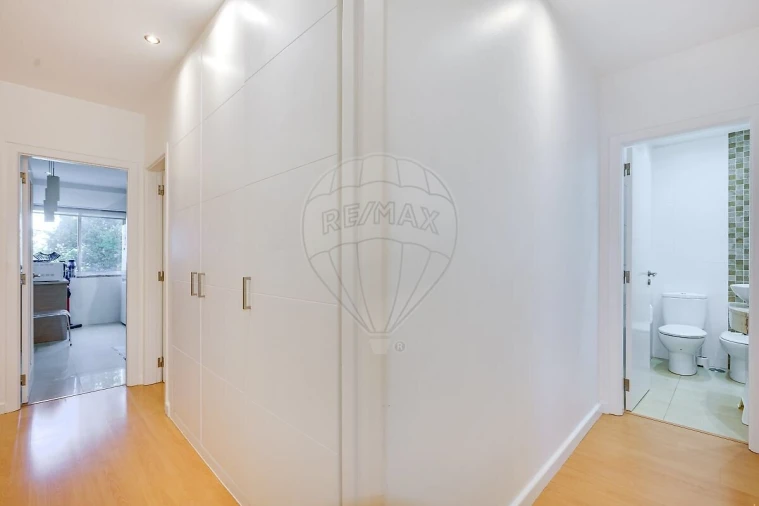 Apartamento T3 para Venda em Massamá e Monte Abraão Foto 15