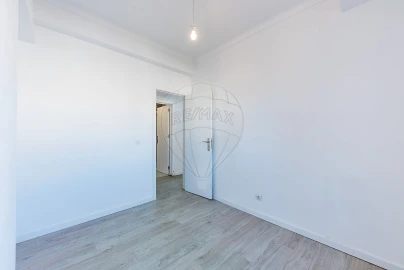 Apartamento T2 para Venda em Venteira