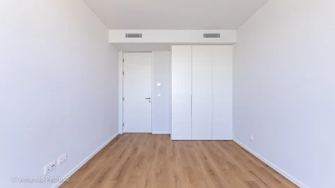 Apartamento T3 para Venda em Santa Iria de Azoia, São João da Talha e Bobadela