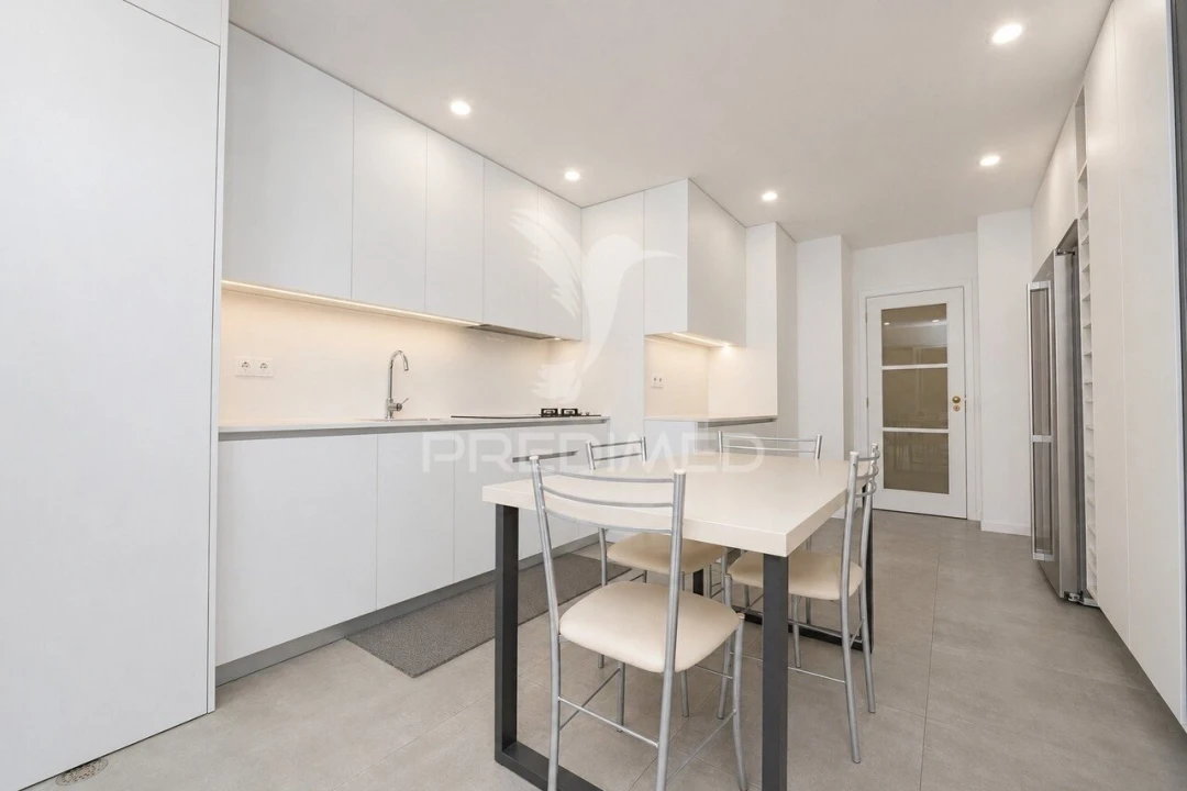 Apartamento T4 para Venda em São Vicente (Braga) Foto 23