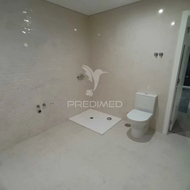 Moradia T3 para Venda em Fernao Ferro Foto 15