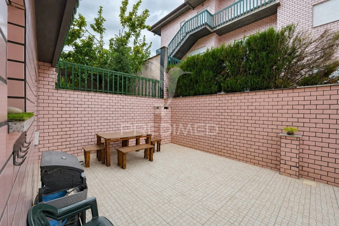 Moradia T3 para Venda em Moure Foto 35