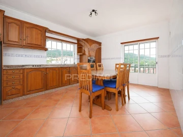 Moradia T3 para Venda em Moure