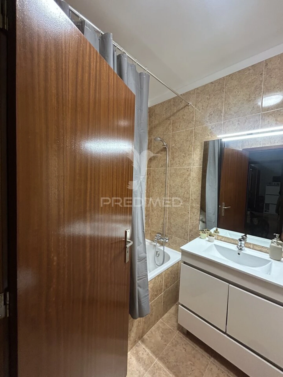 Apartamento T2 para Venda em Gulpilhares e Valadares Foto 11
