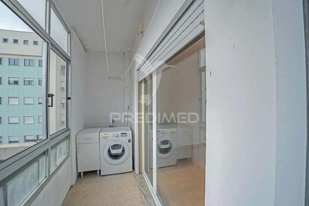 Apartamento T1 para Venda em Águas Livres Foto 9