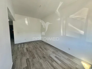 Apartamento T2 para Venda em Baixa da Banheira e Vale da Amoreira