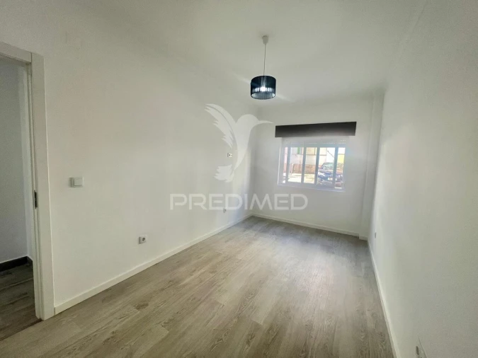 Apartamento T2 para Venda em Baixa da Banheira e Vale da Amoreira Foto 6
